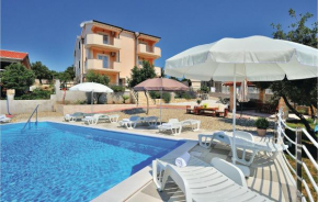 Amazing Apartment In Posedarje With Wifi